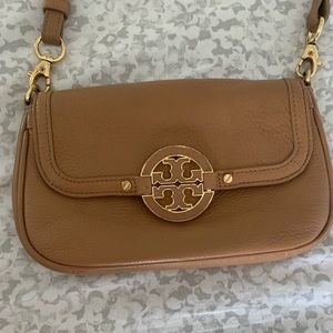 Small tan Tory Burch purse